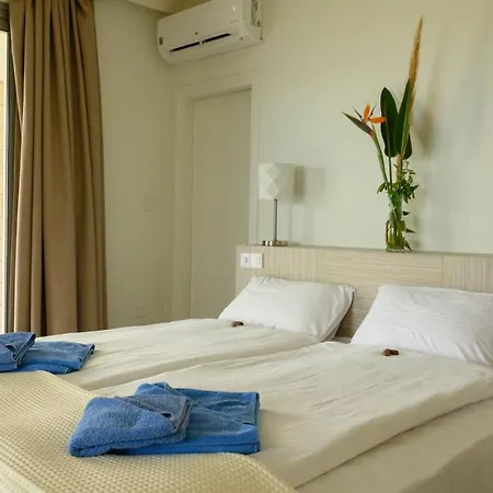Aphrodite Beach Hotel 2*