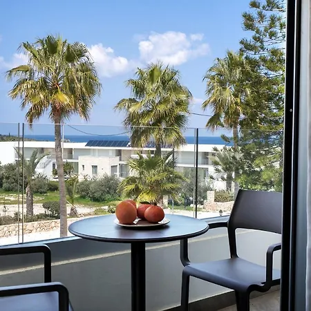 Aphrodite Beach Hotel 2*