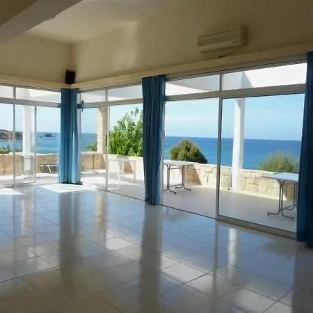 Hotel Aphrodite Beach 2*