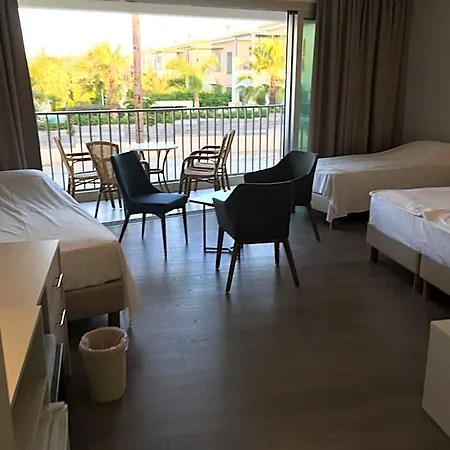 Aphrodite Otel Polis