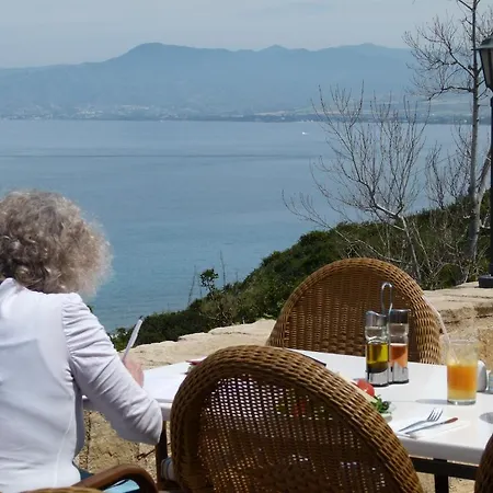 Aphrodite Beach Hotel 2*