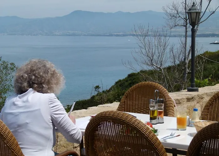 Aphrodite Hotel 2*